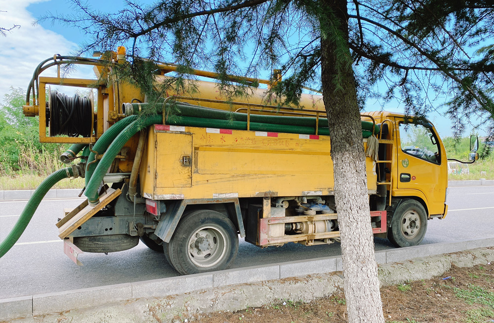 283锁一清洗抽粪车