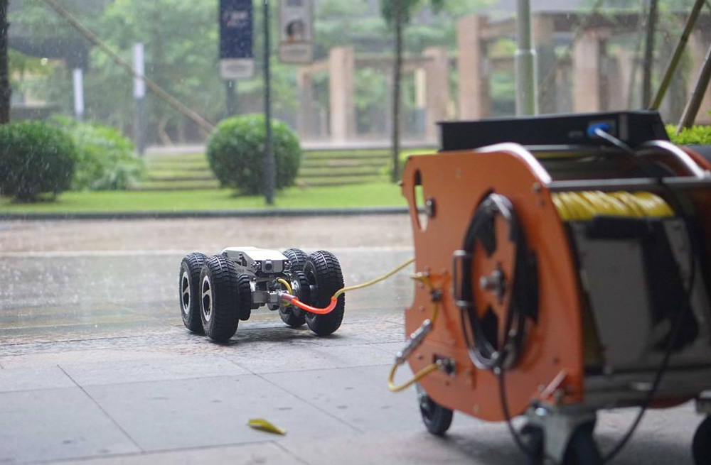 285锁一管道检测机器人